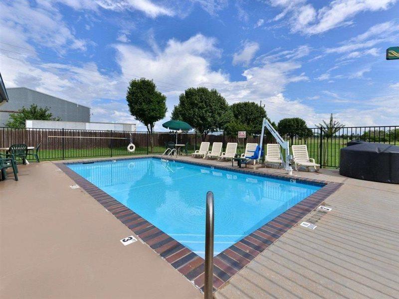 Quality Inn & Suites Wichita Falls I-44 Luaran gambar