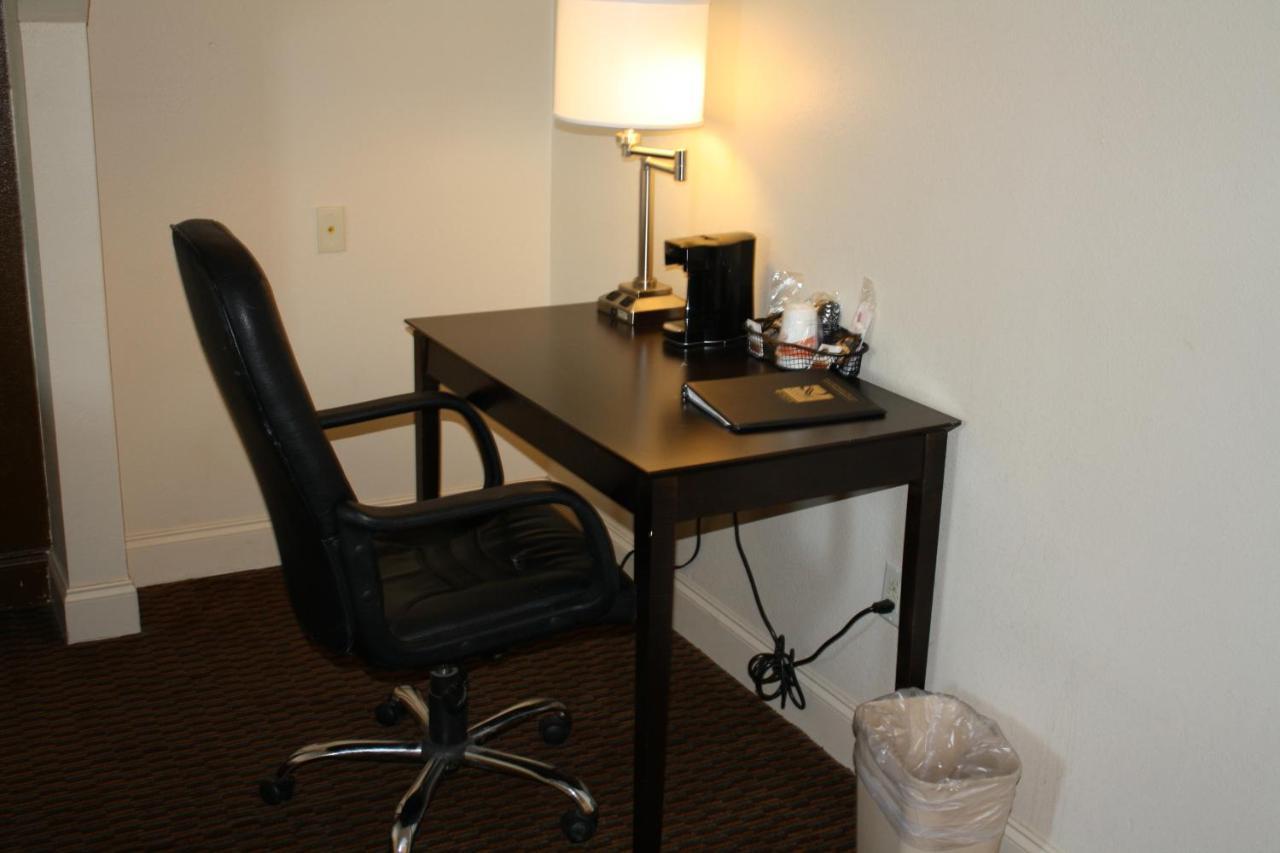 Quality Inn & Suites Wichita Falls I-44 Luaran gambar