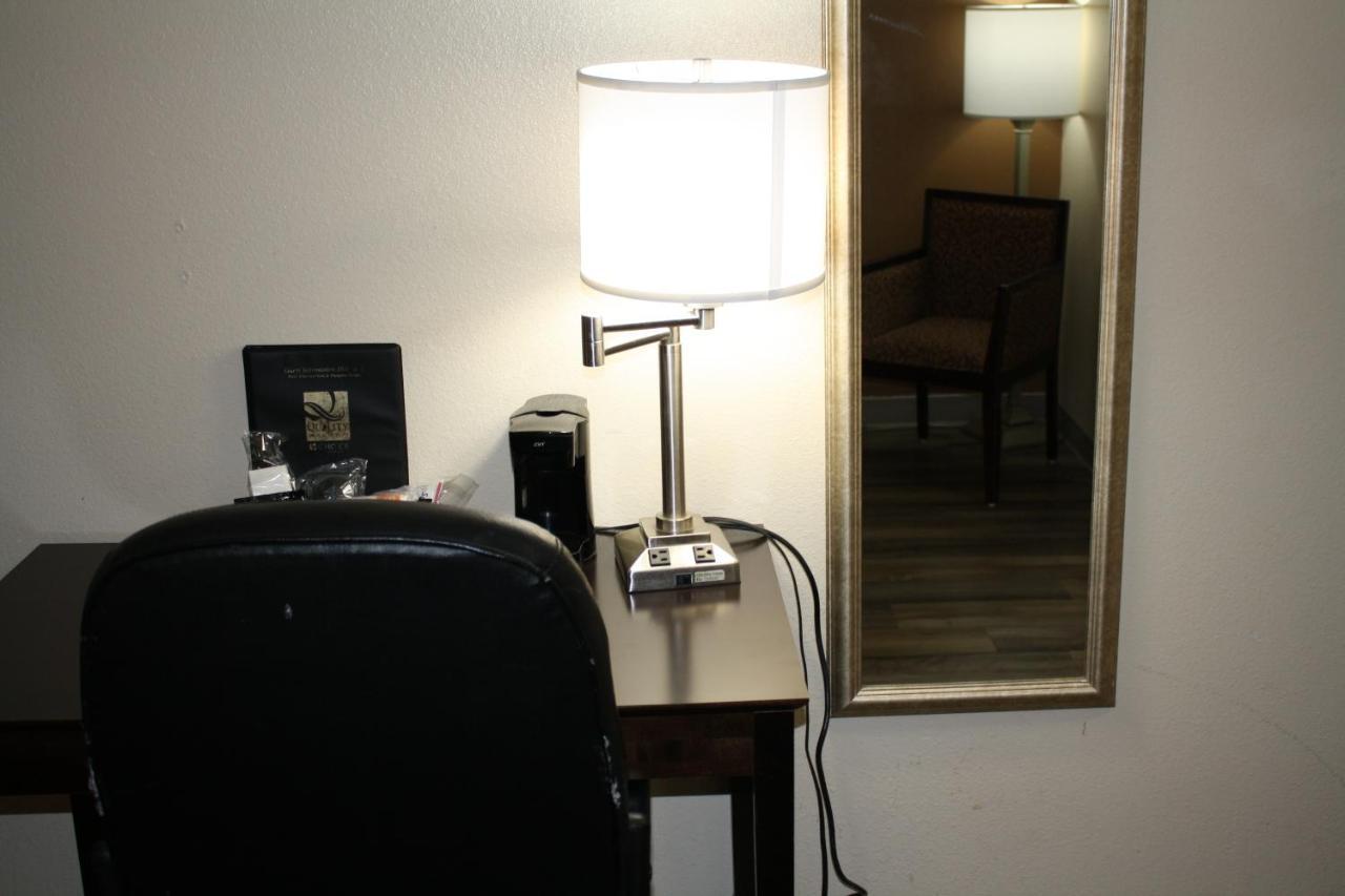 Quality Inn & Suites Wichita Falls I-44 Luaran gambar